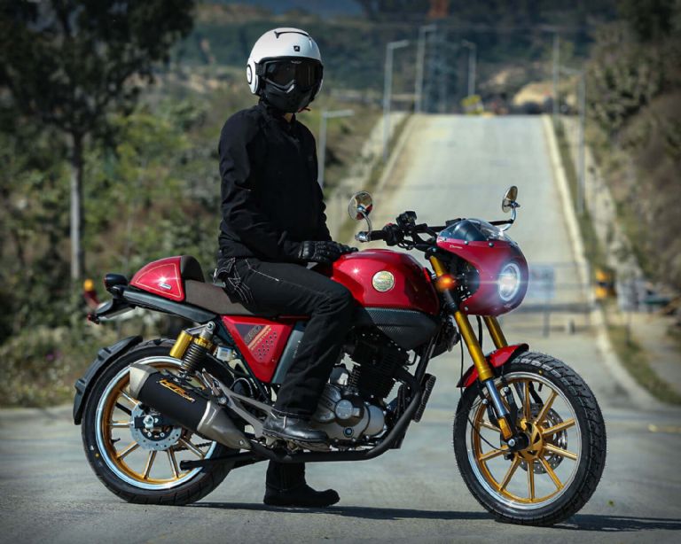 Vento Rocketman Carrera 250 Características, precio, especificaciones