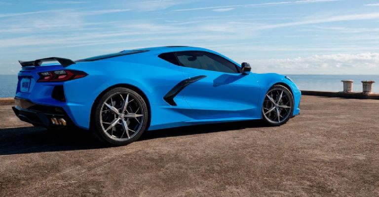 Corvette Stingray 2023