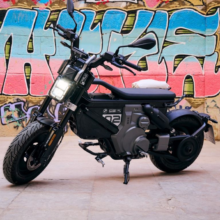 BMW lanza su primera moto eléctrica y low cost