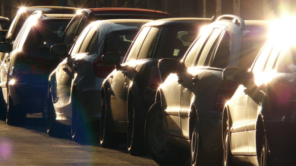 Checa la forma correcta de estacionarte en CDMX.