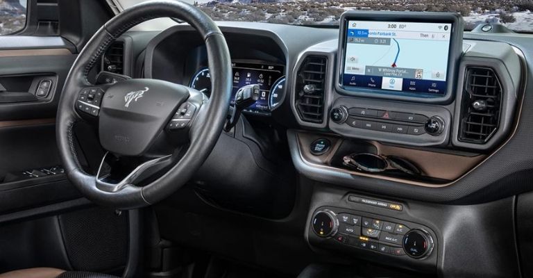 Motor e interior de la Ford Bronco Sport 2023