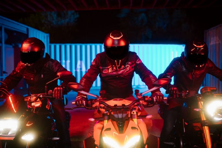 Casco certificado de moto Por qué es importante tener uno