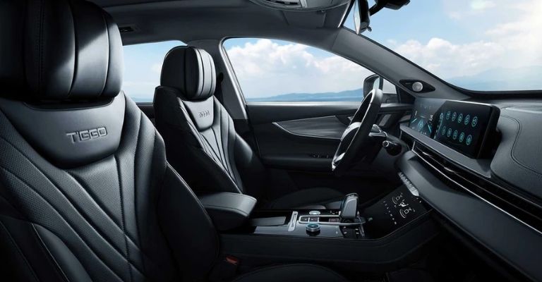 Motor e interior de la Chirey Tiggo 8 Pro E+