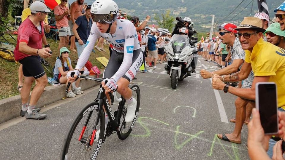 ¿Qué auto de lujo se compró este ciclista del Tour de Francia?