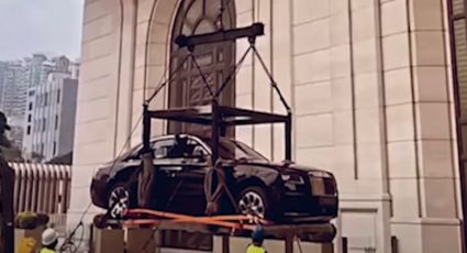 Videos Virales: Este billonario chino quiso subir su Rolls-Royce a su Penthouse del piso 44