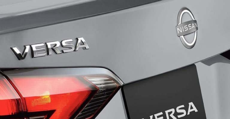 Nissan Versa 2023