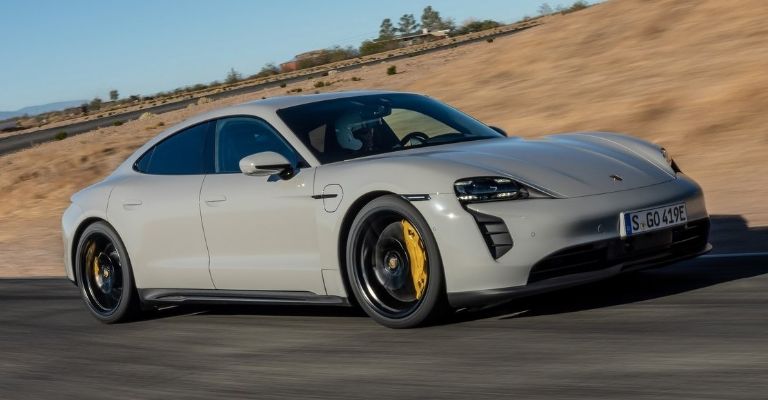 Especificaciones del Porsche Taycan 2023