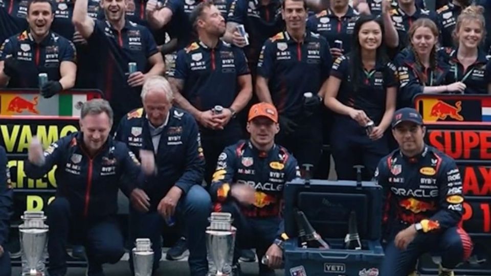 Red Bull se encontraba tomándose la foto histórica