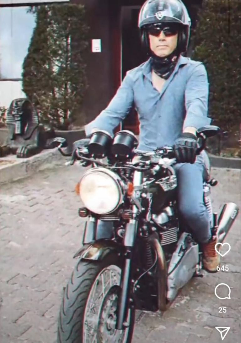 La Casa de los Famosos México Qué moto tiene Sergio Mayer