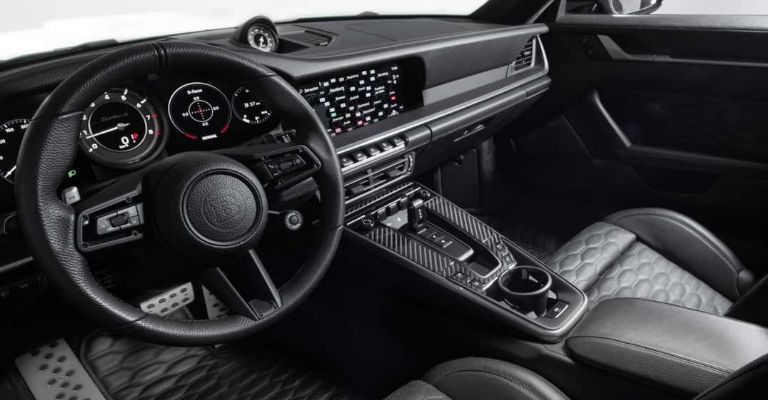 Motor e interior del Porsche 911 Brabus 900 Rocket