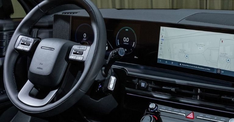 Hyundai Santa Fe 2024 motor e interior