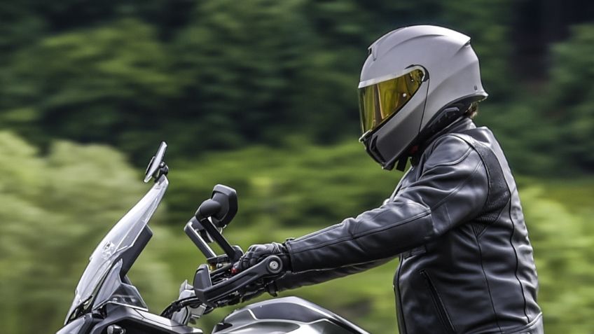 Características que deben de tener los cascos de motociclistas para cumplir con la Ley en México