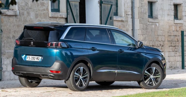 Características de la Peugeot 5008 2024