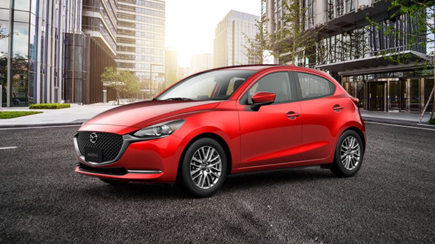¿Cuántos kilómetros por litro da el Mazda2 Hatchback 2023? Consumo de combustible de este auto compacto