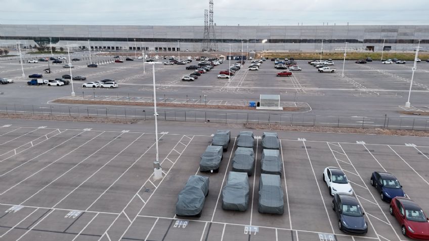 ¿El Tesla Cybertruck ya inició su producción? Estas imágenes lo estarían confirmando