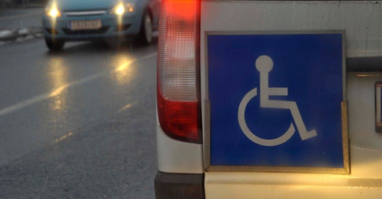 Estacionamiento personas discapacidad