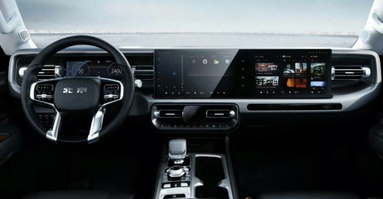 Motor, interior y precios de la BAIC BJ40 2024