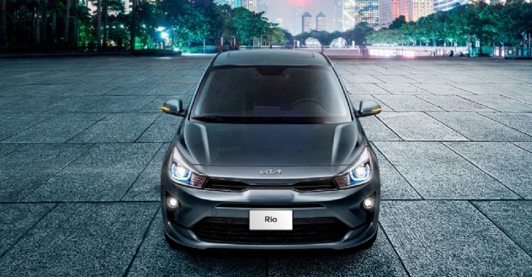 Kia Rio Sedán 2023 