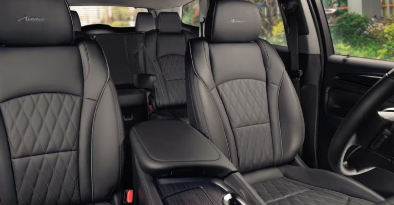 Motor e interior de la Buick Enclave 2024