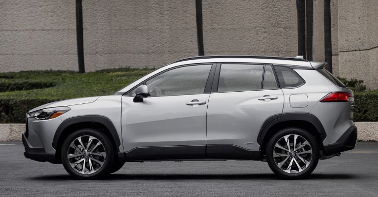 Características de la Toyota Corolla Cross Hybrid 2023