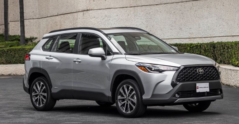 Precios y versiones de la Toyota Corolla Híbrida 2023