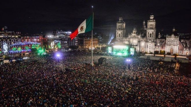 Foto ilustrativa de nota Cierres por concierto de Andrea Bocelli en el Zócalo de la CDMX: Rutas y alternativas en sábado 18 abril 2026