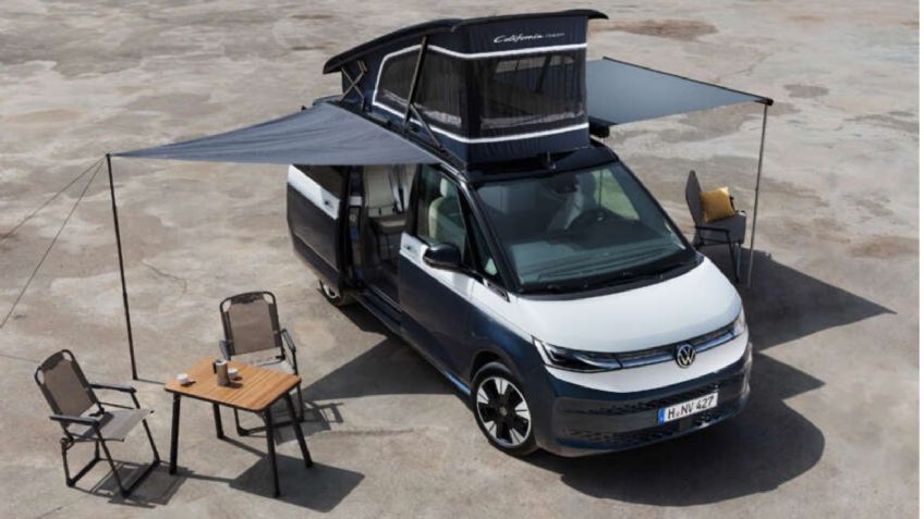 ¡Volkswagen presenta su nueva furgoneta híbrida enchufable! Es histórica y de la época hippie