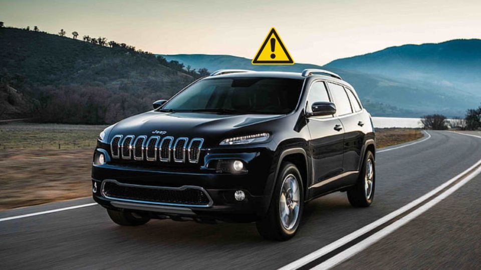 La Jeep Cherokee está en riesgo de incendiarse.