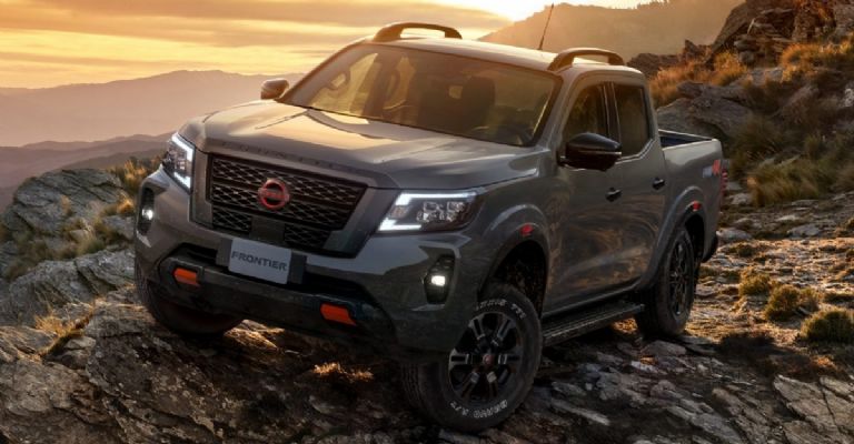 Nissan Frontier 2023