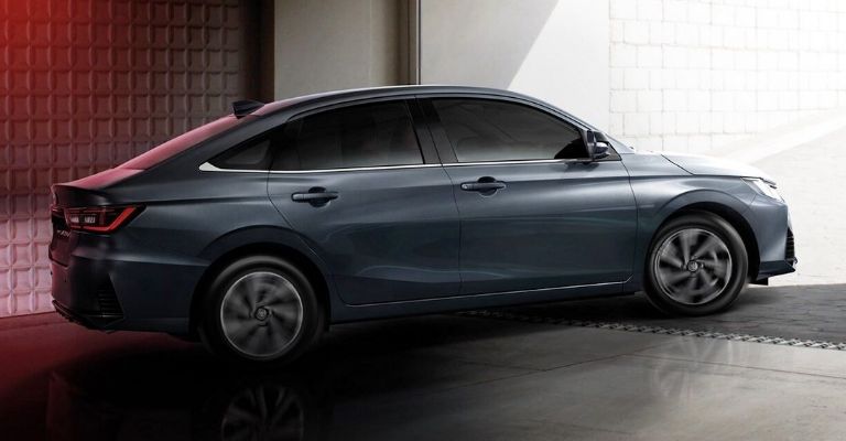 Características del Toyota Yaris Sedán 2023