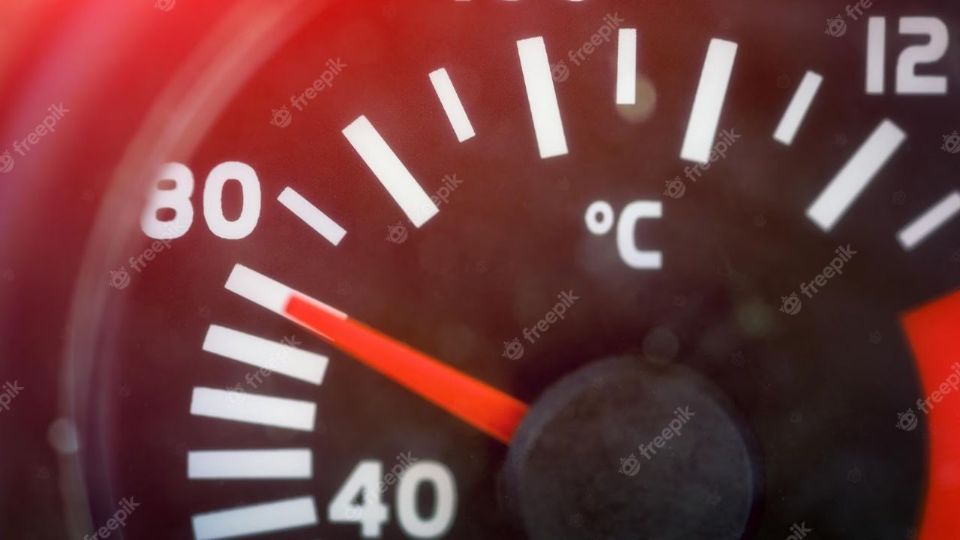 La temperatura del motor es algo importante que revisar