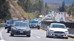 ¿Sabes manejar en carretera? Esta es la distancia correcta que debes de dejar