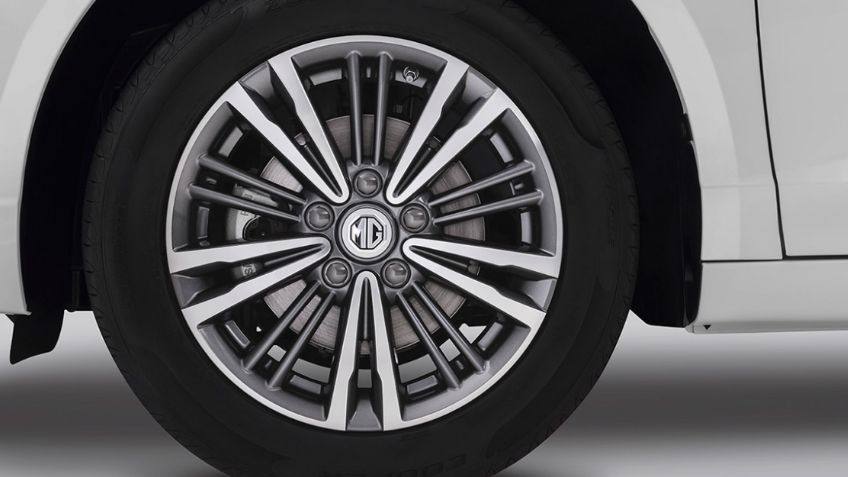 ¿Cuántos kilómetros por litro da el MG5? Uno de los sedanes más ahorradores