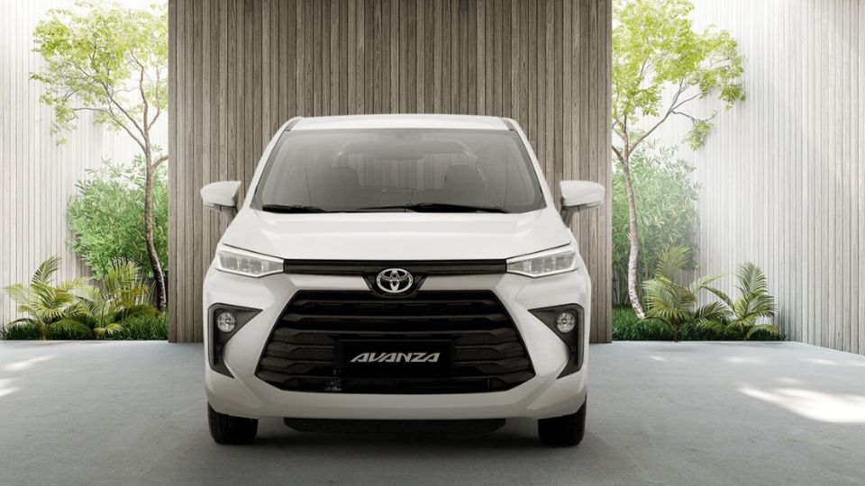 La Toyota Avanza es una camioneta para 7 pasajeros a un excelente precio en México.