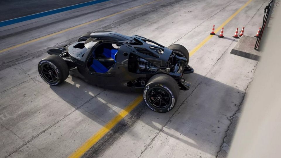 Ve el chasis de este hiperauto de Bugatti para pista