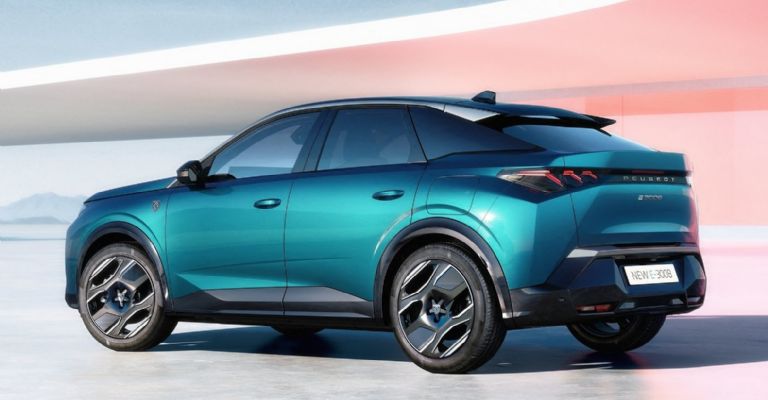Diseño exterior de la Peuugeot E-3008 2024
