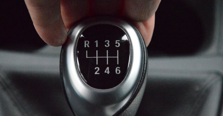 Aprende a manejar la caja manual