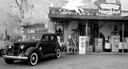 ¿Cuál fue la razón del por qué los automóviles pasaron de llantas blancas a negras?