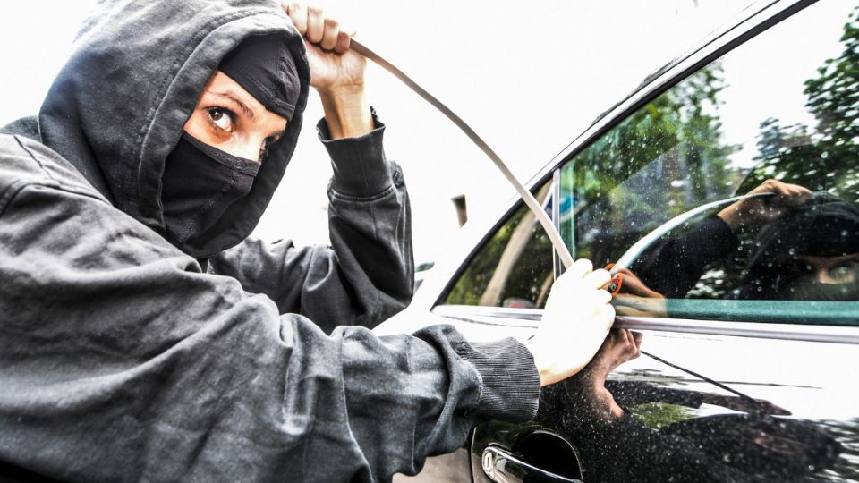 El robo de autos puede evitarse con estos accesorios.