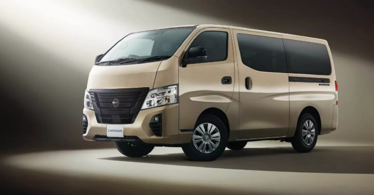 Nissan Urvan de 50 aniversario para Japón