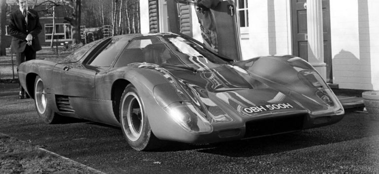 Cuál fue el primer auto fabricado por McLaren