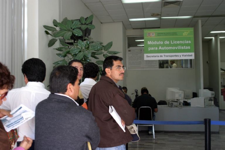 Así es la iniciativa para contar con una licencia de conducir permanente