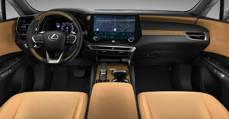 Motor e interior de la Lexus RX 2023