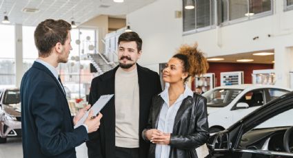 ¿Es mejor comprar un auto nuevo o usado, según ChatGPT? Esto dijo la inteligencia artificial