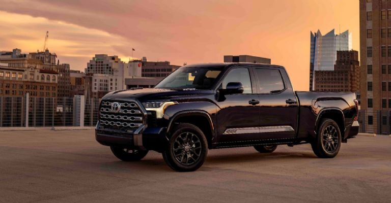 Toyota Tundra Híbrida 2023 