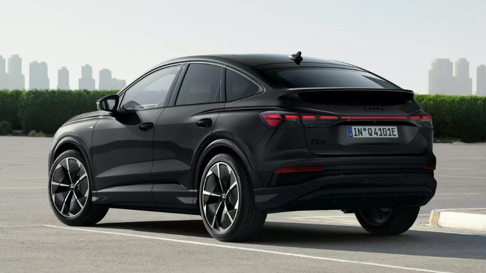 Ve la Audi Q4 e-Tron 2024 y sus nuevas adiciones de equipamiento
