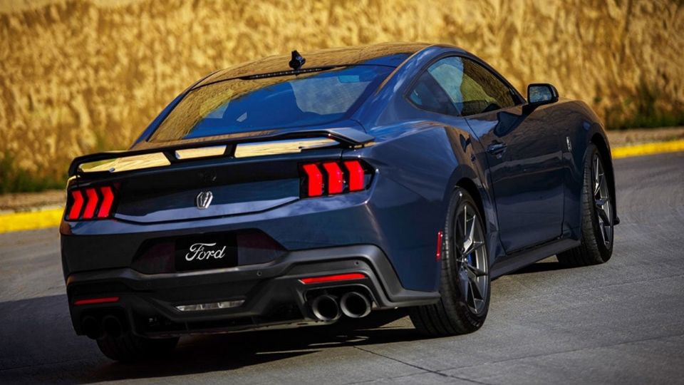 Ve qué precio tiene el Ford Mustang Dark Horse 2024