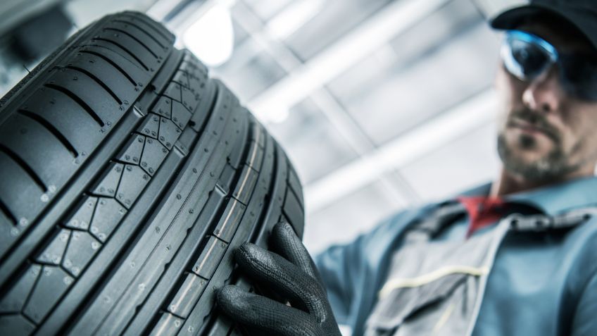 ¿Cada cuánto se debe revisar la presión de las llantas? Este es el tiempo ideal