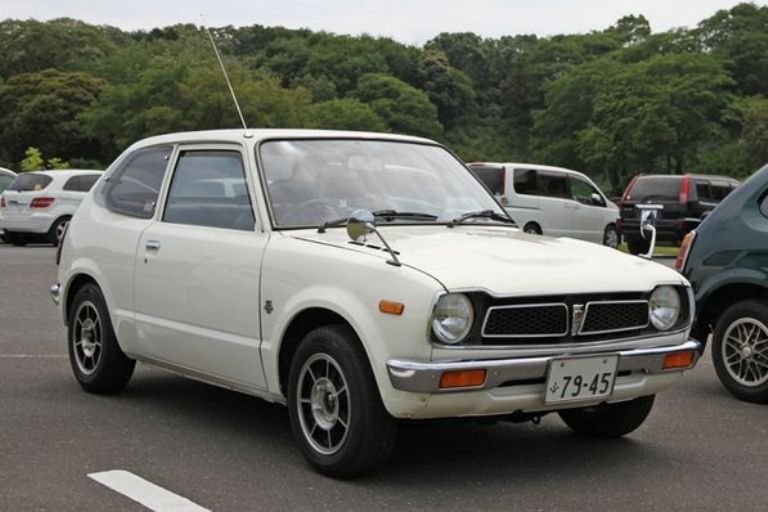 Cuándo salió el primer automóvil Honda Civic