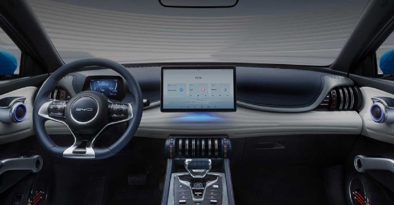 Motor e interior de la BYD Yuan Plus EV 2023